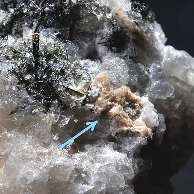 Abenakiite-(Ce)