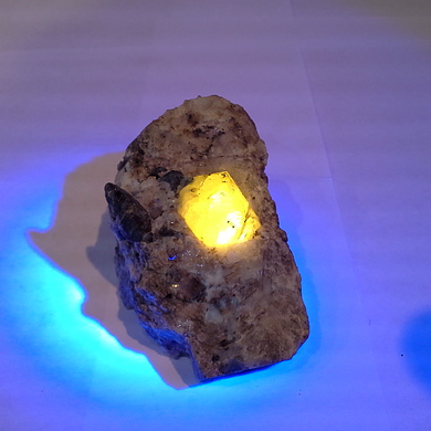 Afghanite