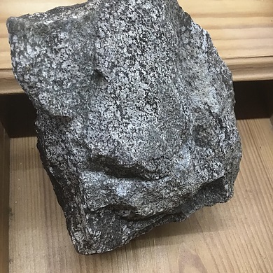 Ganomalite