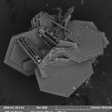 Iangreyite