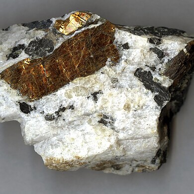 Laptevite-(Ce)